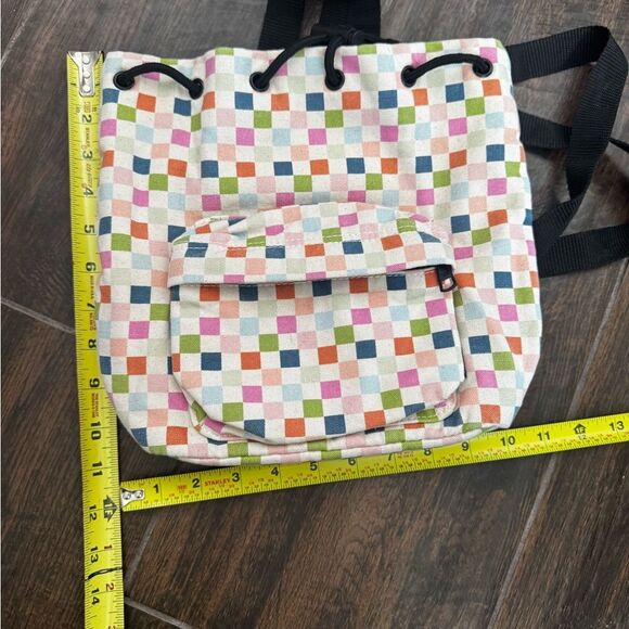 🎒💫 VANS Checkerboard Backpack 💫🎒
🌈 Colorful, Bold, and Totally Retro Vibes! - Picture 6 of 6